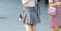 百褶裙小姐姐,时尚与优雅的完美融合